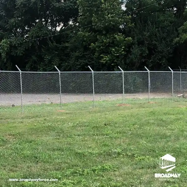 Chain-Link Fence Repair Chain-Link Fence Repair